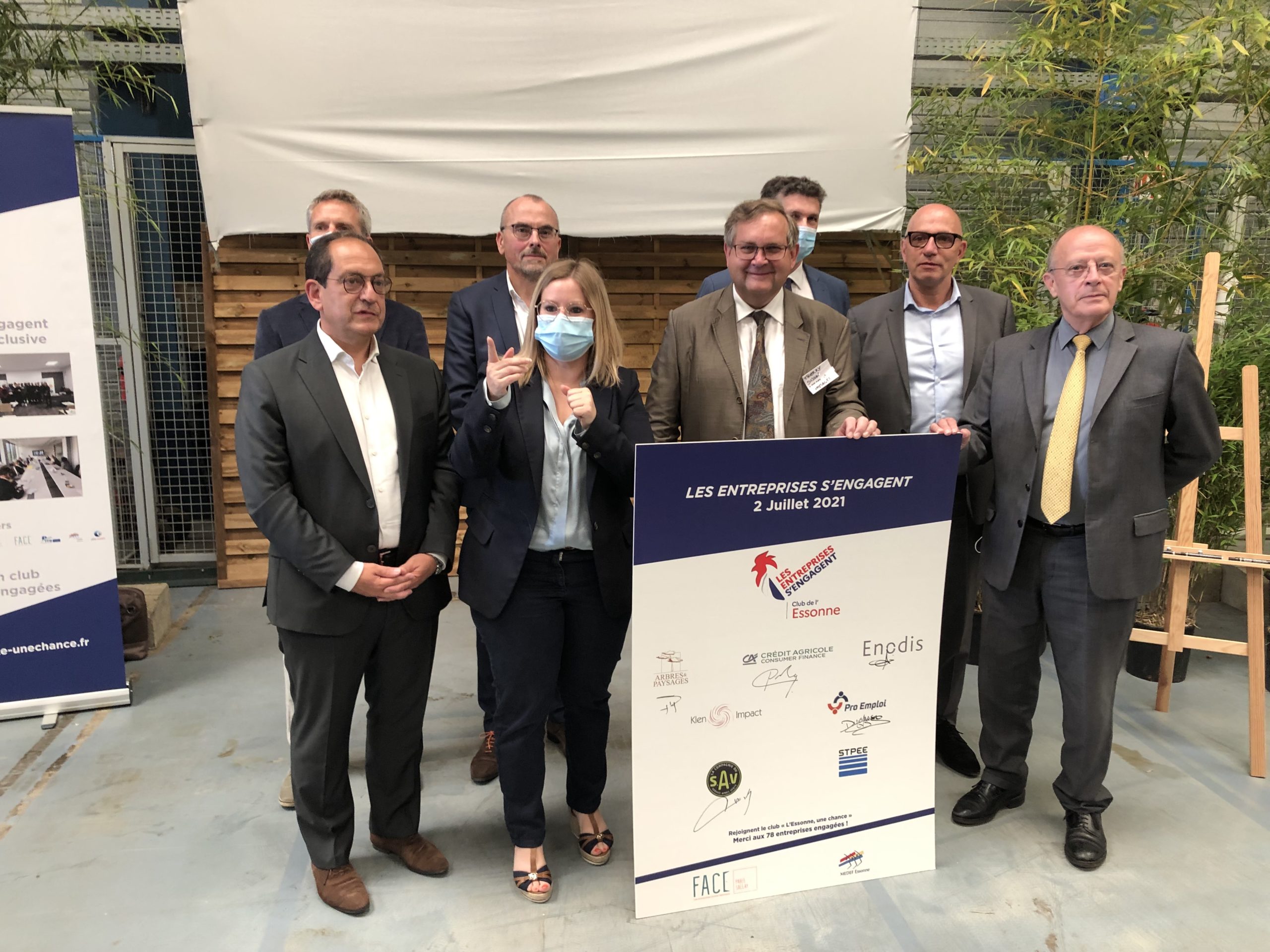 La signature de la charte d'engagement l'Essonne une chance